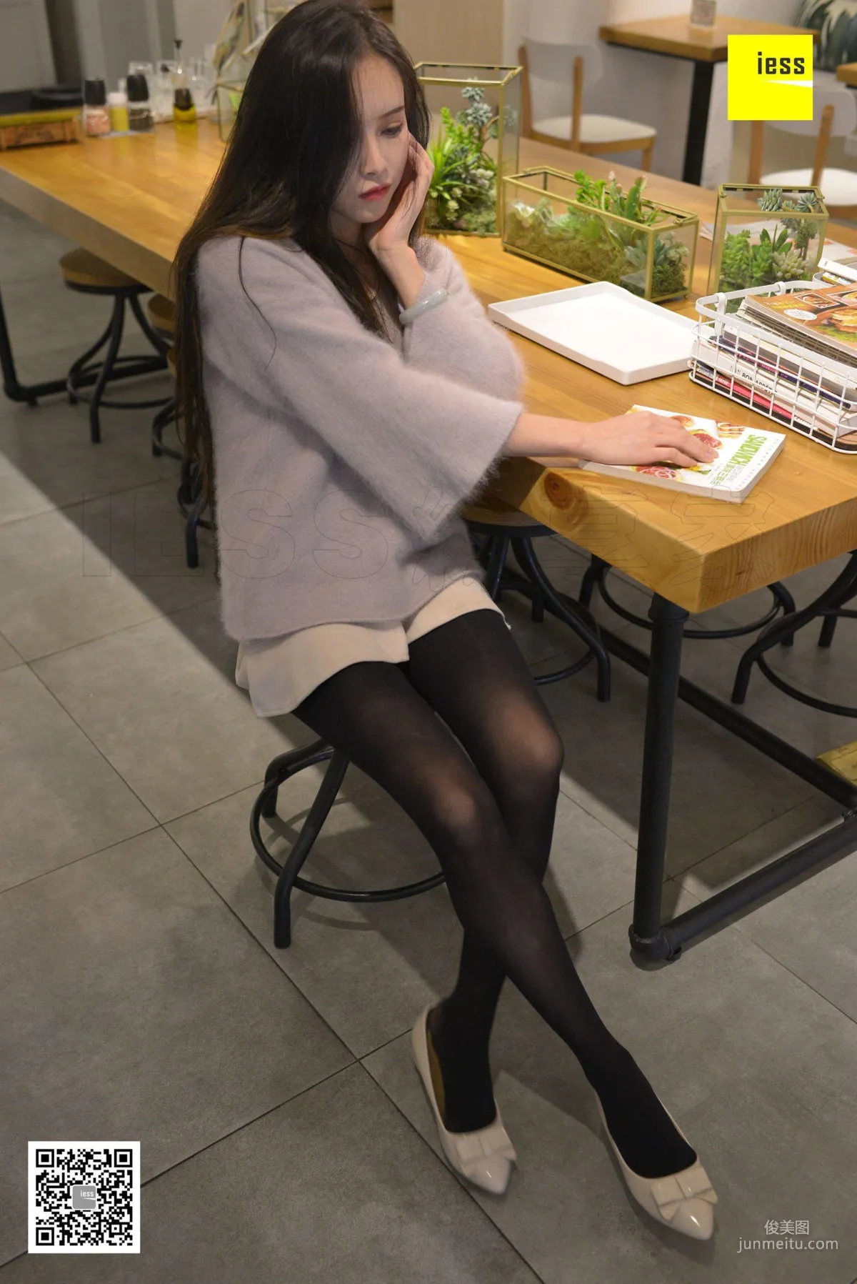 Xiao Yu, 50D Black Stockings and Flats [IESS] Stockings Lover 195 Photo Set photo 52