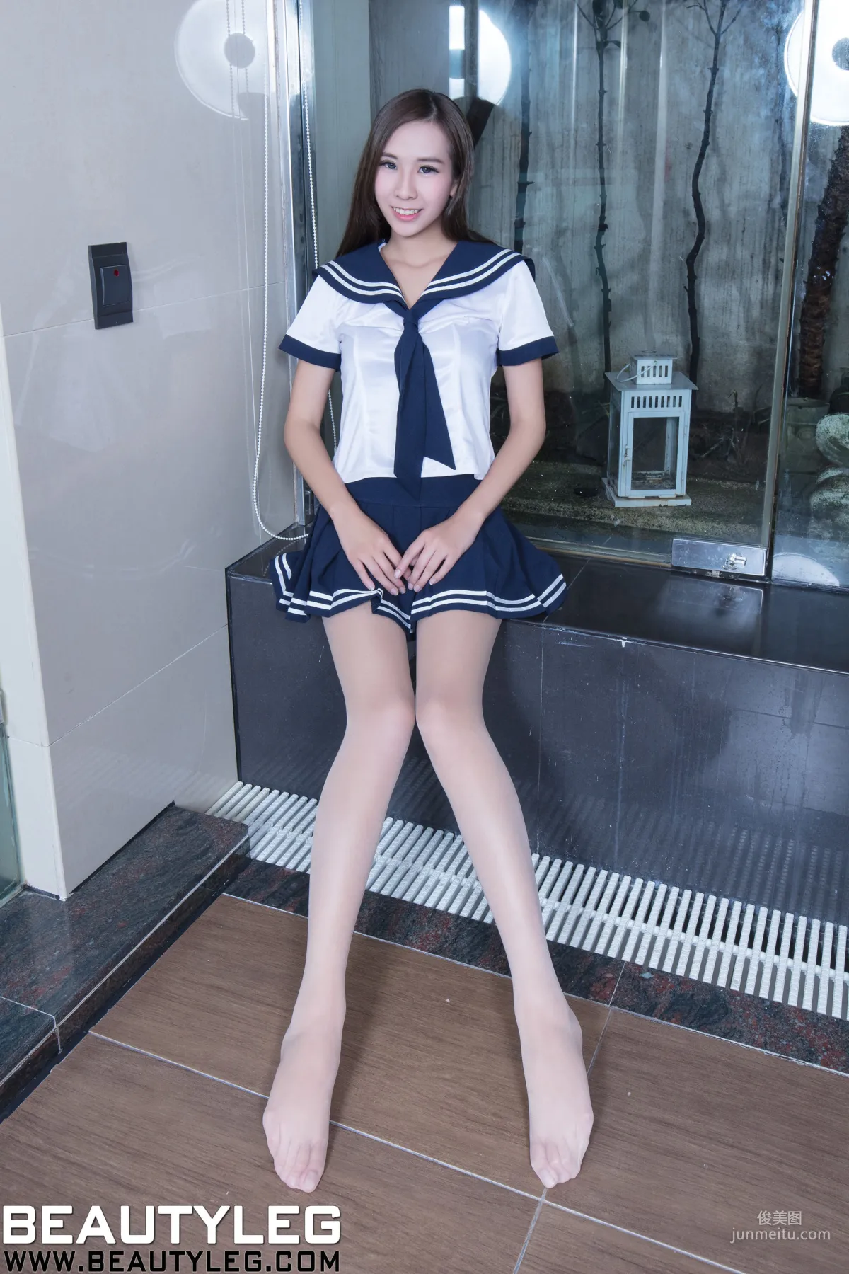 Leg Model JiaRong, White Silk Maid + Short Skirt Uniform and Beautiful Legs [Beautyleg] No.1594 Photo Set photo 18