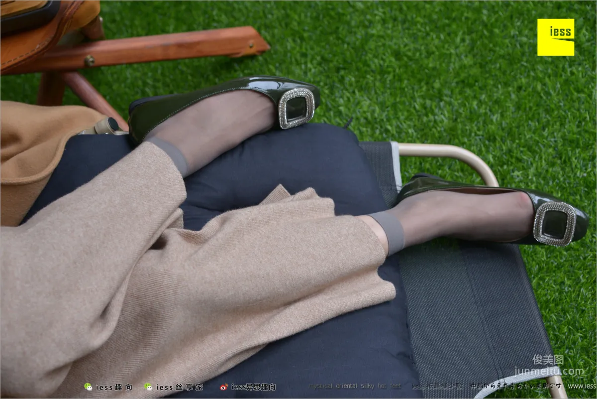 Xiao Yu 'Xiao Yu, Boat Socks, Short Stockings and Flats' Simplified Version [IESS] Silk Legs Bento 218 Photo Set photo 42