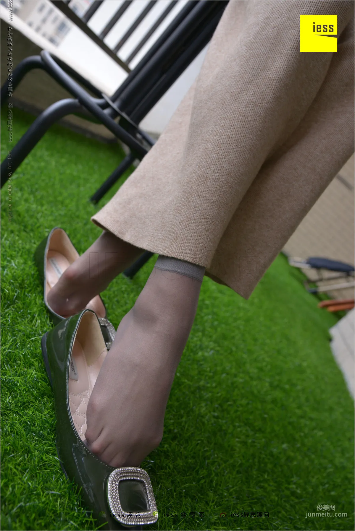 Xiao Yu 'Xiao Yu, Boat Socks, Short Stockings and Flats' Simplified Version [IESS] Silk Legs Bento 218 Photo Set photo 70