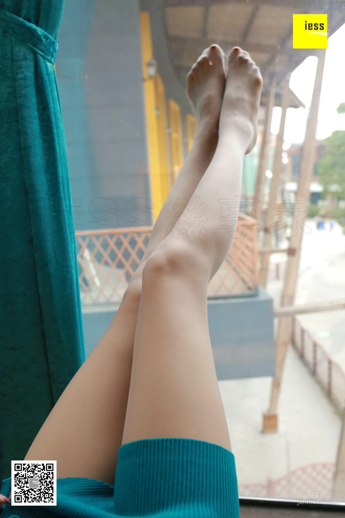 Shuang Shuang Who Reserved These Beautiful Legs [IESS] Silk Enjoyer 202 Photo Set photo 98