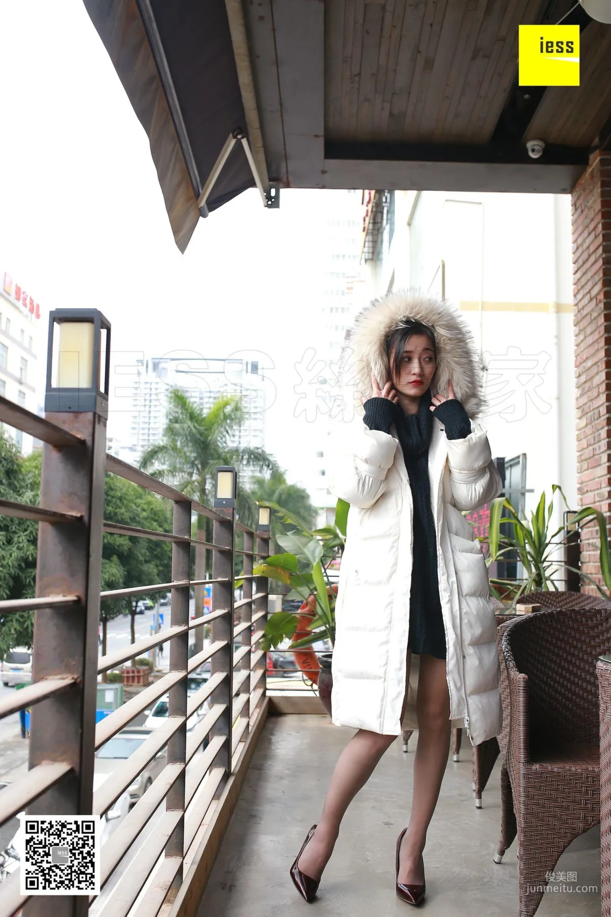 Qiuqiu Love of Down Jackets [IESS] Silk Enjoyer 196 Photo Set photo 78