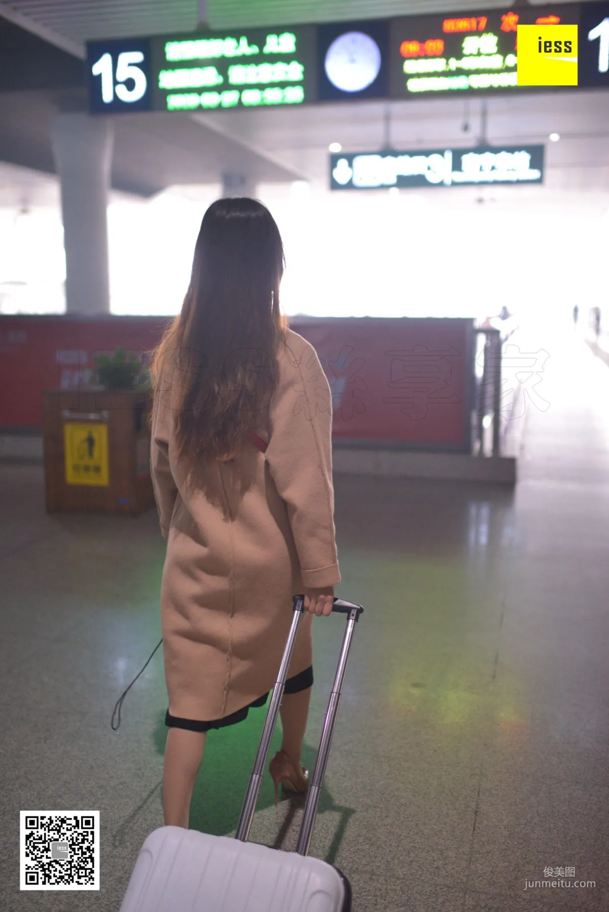 Qiuqiu, The Train to Spring [IESS] Devil Wednesday Special Issue 13 Photo Set photo 15