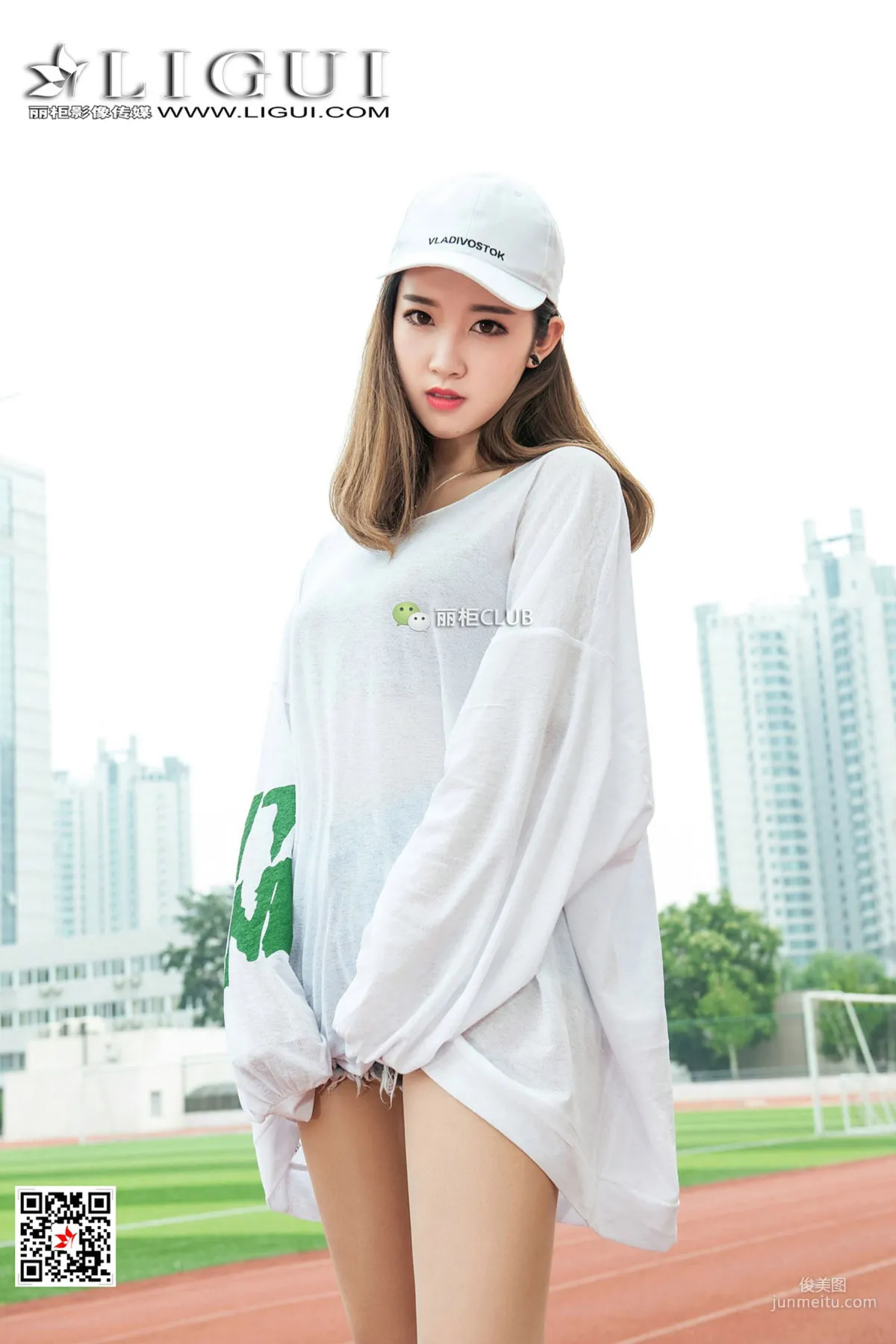 Model 筱筱《滑板少女丝足全套》 [丽柜Ligui] 写真集24