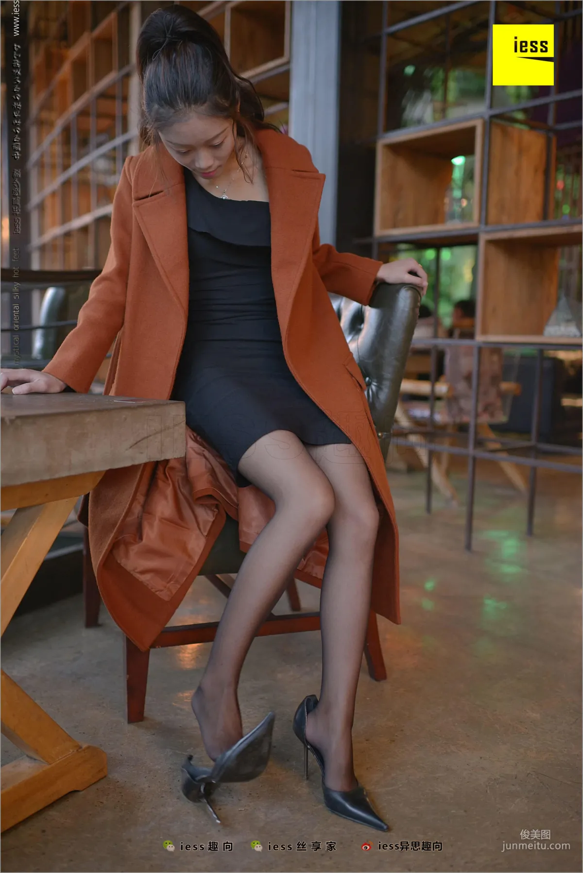 Xiaohei Meijing Jing Black Girl's Black Stockings Beautiful Legs [IESS] Silk Feet Bento 209 Photo Set photo 18