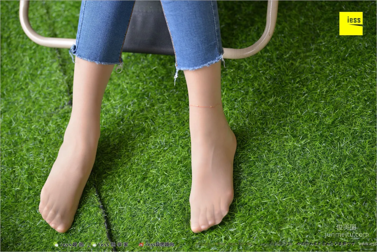 Hua Hua《Classic Little Feet》 [IESS] Silk Feet Bento 210 Photo Set photo 86