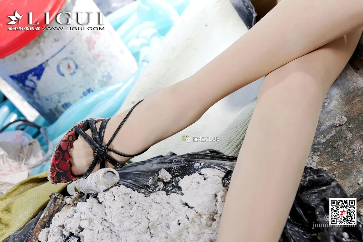 Model 雪兒《絲足裝修工》 [麗櫃Ligui] 寫真集 38