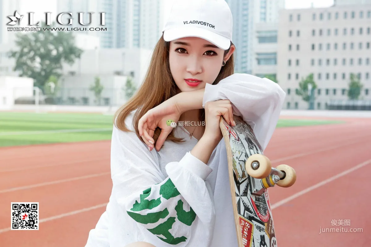 Model 筱筱《滑板少女丝足全套》 [丽柜Ligui] 写真集27