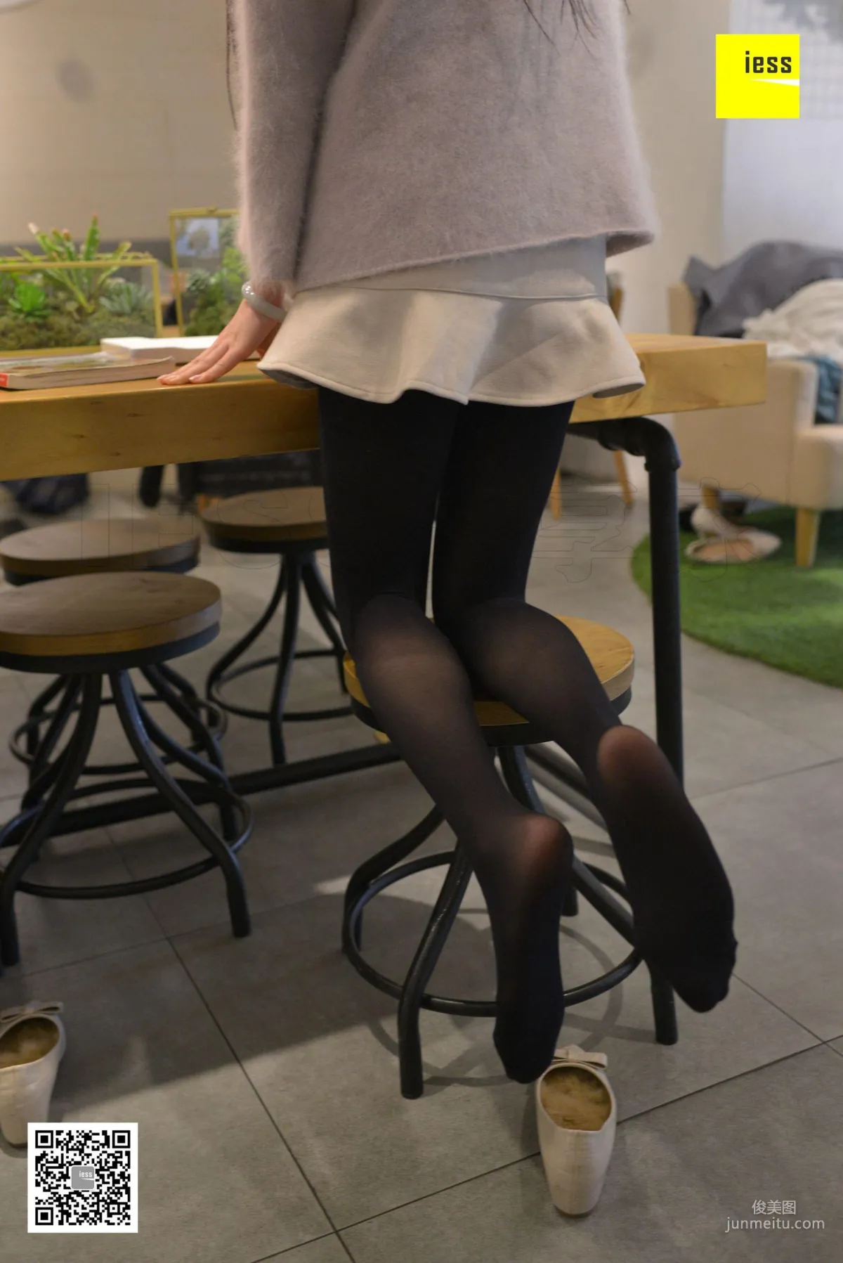 Xiao Yu, 50D Black Stockings and Flats [IESS] Stockings Lover 195 Photo Set photo 48