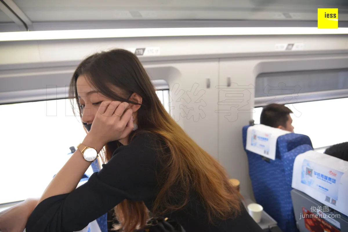 Qiuqiu, The Train to Spring [IESS] Devil Wednesday Special Issue 13 Photo Set photo 36