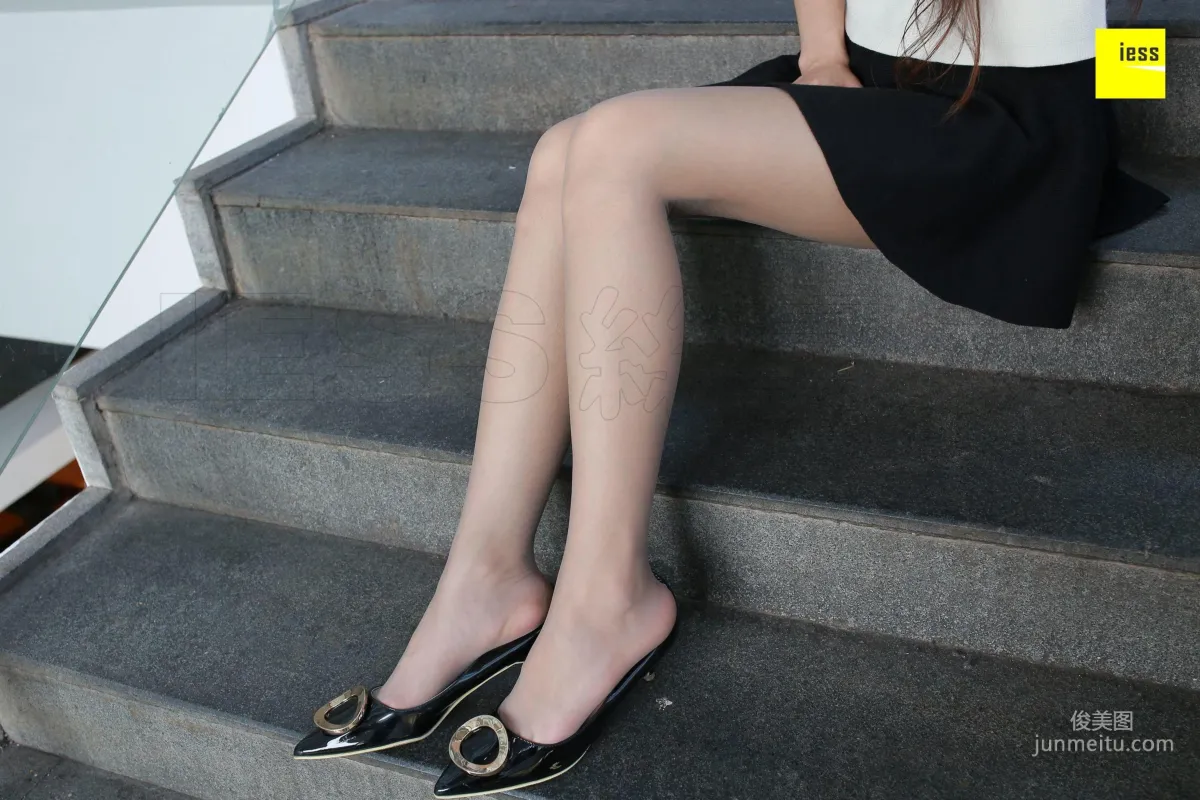 Mu Mu Gray Stockings Fresh Beautiful Feet [IESS] Silk Enjoyer 191 Photo Set photo 9