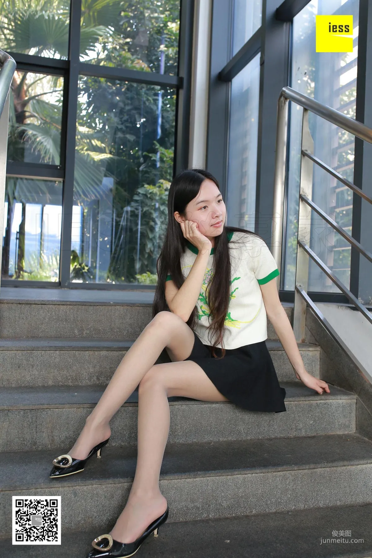 Mu Mu Gray Stockings Fresh Beautiful Feet [IESS] Silk Enjoyer 191 Photo Set photo 7