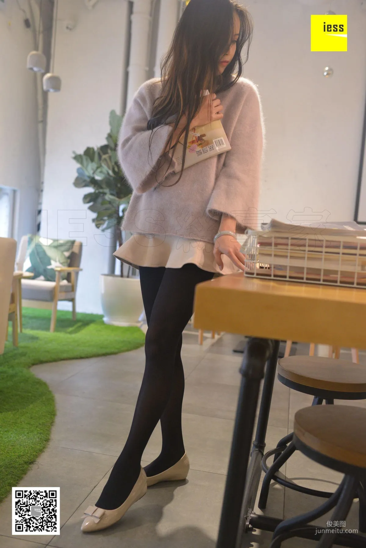 Xiao Yu, 50D Black Stockings and Flats [IESS] Stockings Lover 195 Photo Set photo 20