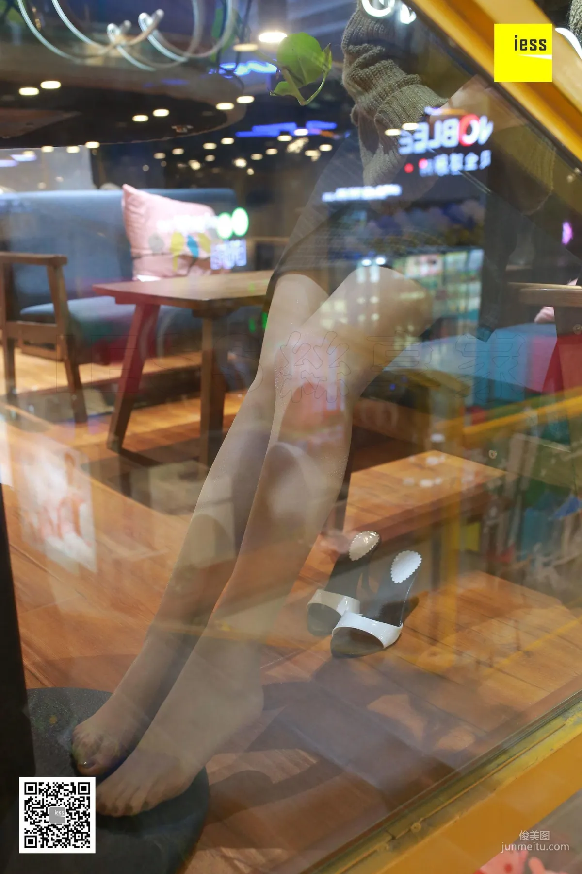 Zi Zi, Absolutely Beautiful Long Legs Coffee Stockings [IESS] Silk Enjoyer 193 Photo Set photo 8