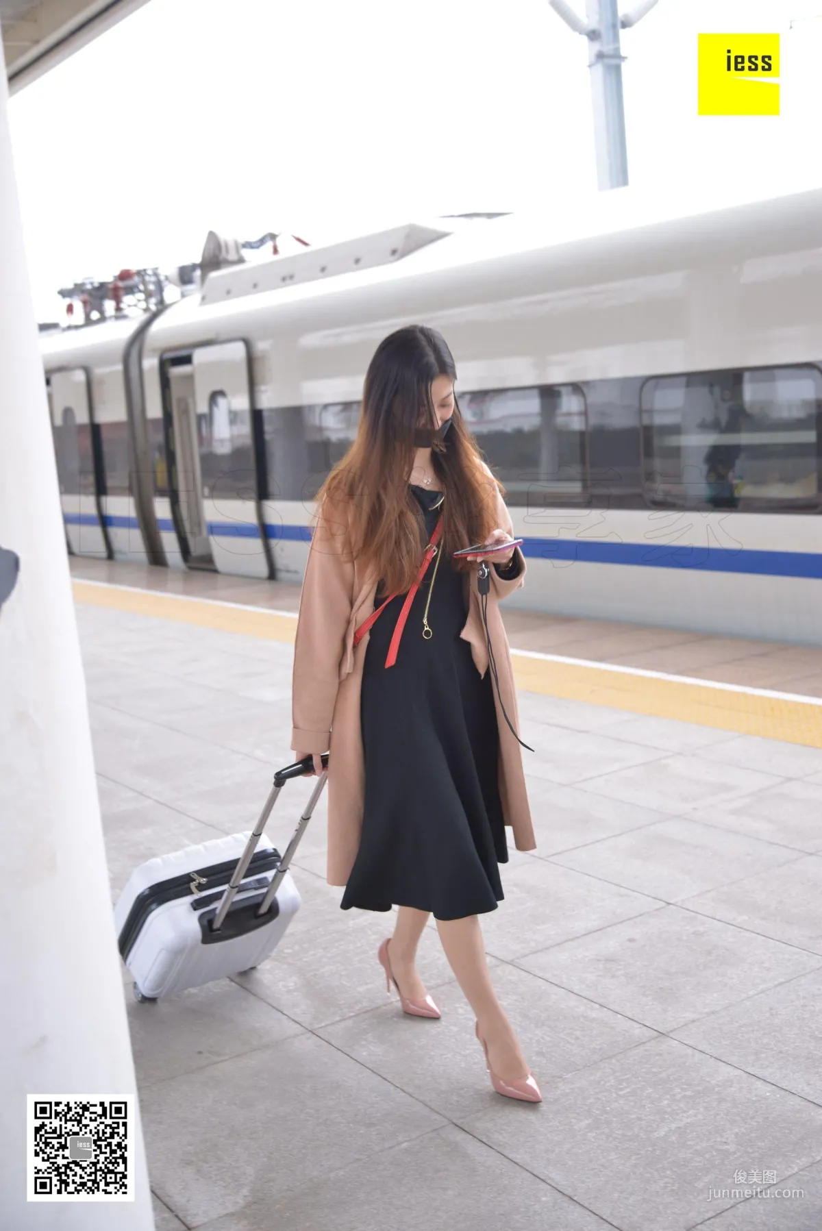 Qiuqiu, Train to Spring II [IESS] Devil Wednesday Special Issue 14 Photo Set photo 60
