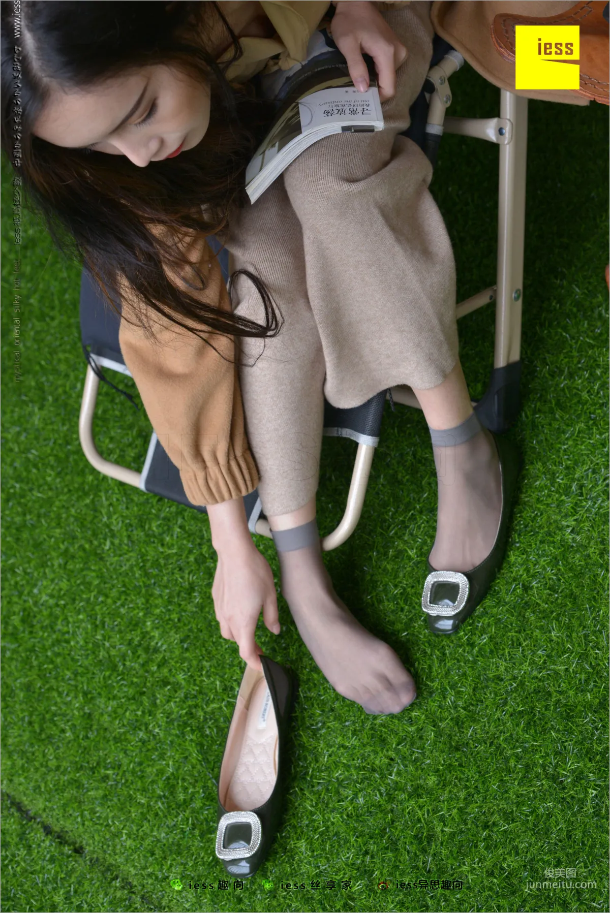 Xiao Yu 'Xiao Yu, Boat Socks, Short Stockings and Flats' Simplified Version [IESS] Silk Legs Bento 218 Photo Set photo 36