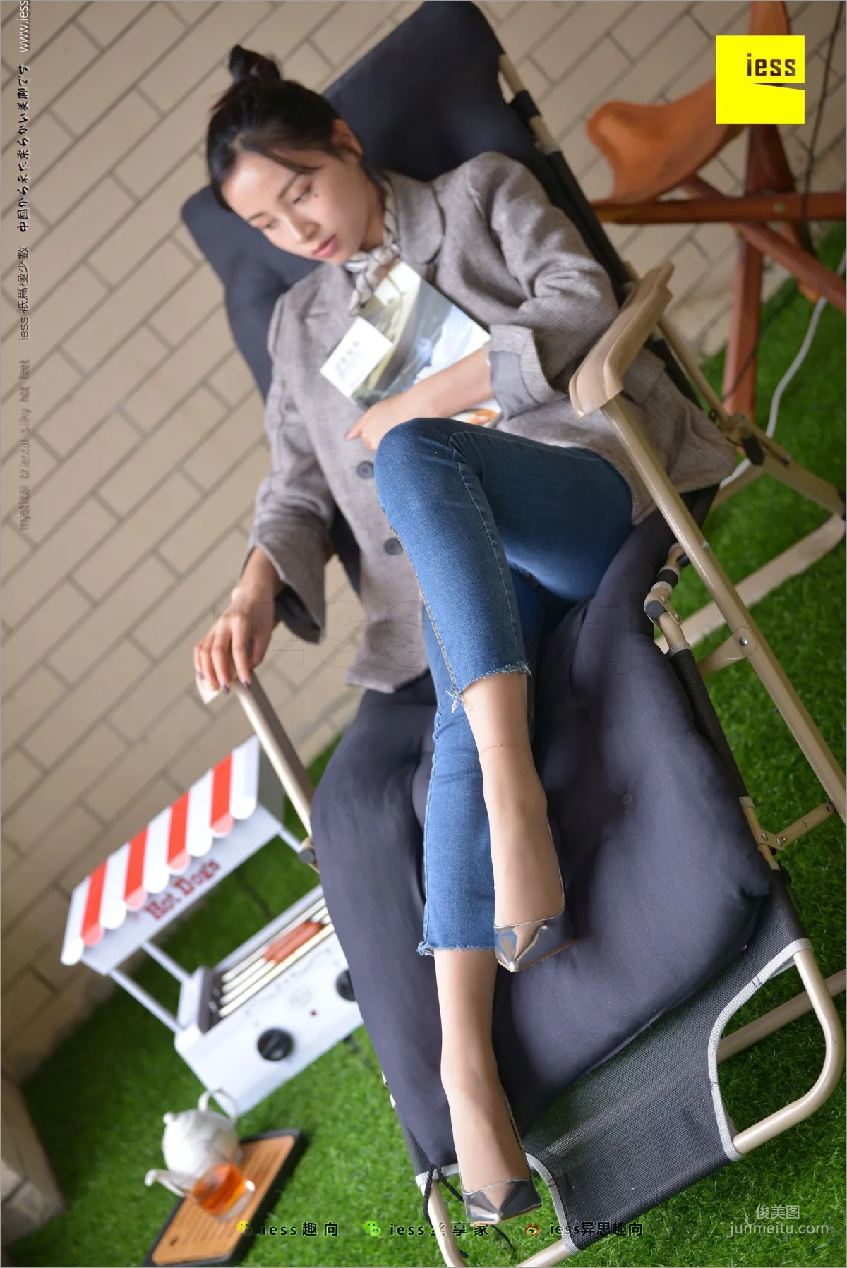 Hua Hua《Classic Little Feet》 [IESS] Silk Feet Bento 210 Photo Set photo 13