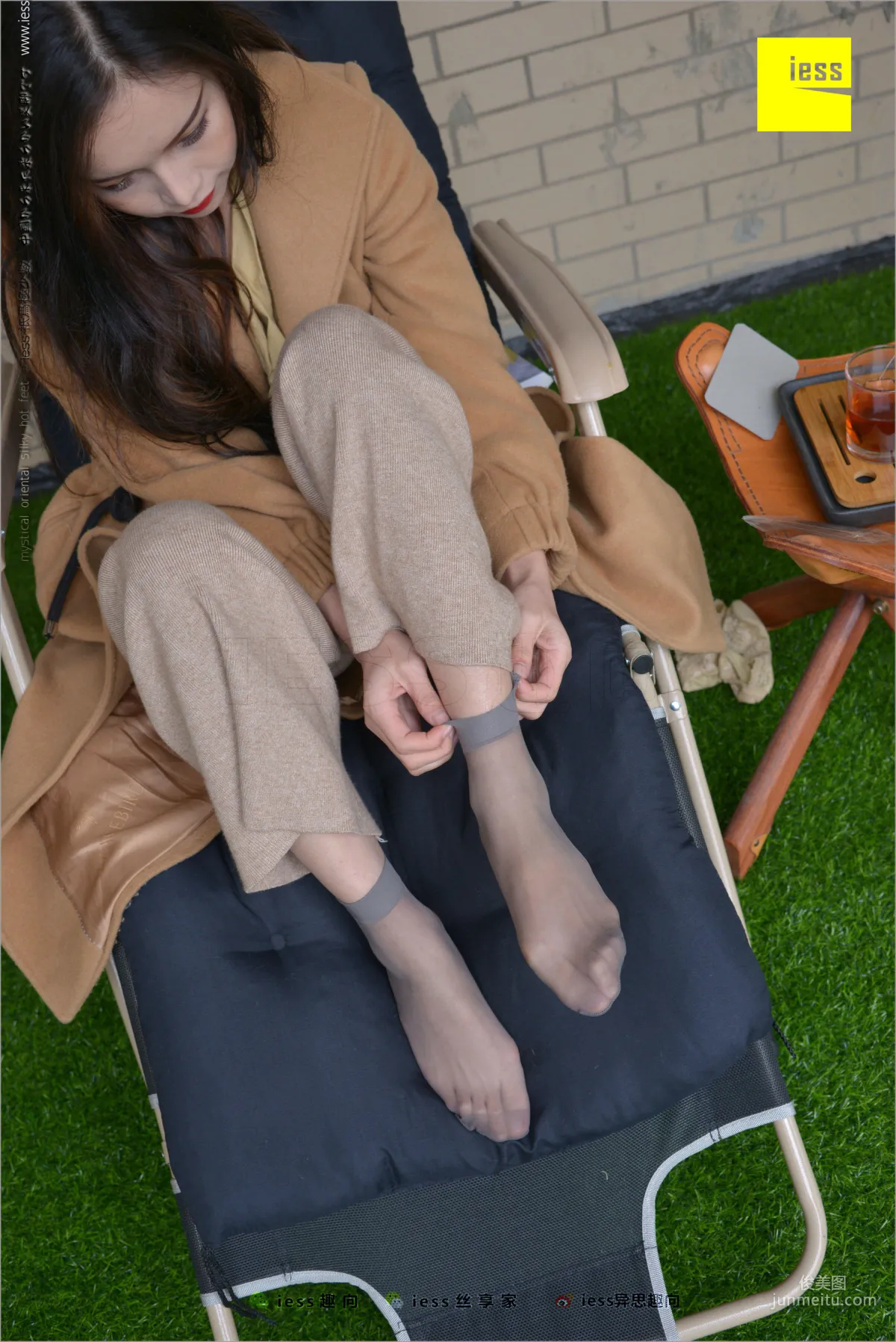 Xiao Yu 'Xiao Yu, Boat Socks, Short Stockings and Flats' Simplified Version [IESS] Silk Legs Bento 218 Photo Set photo 31