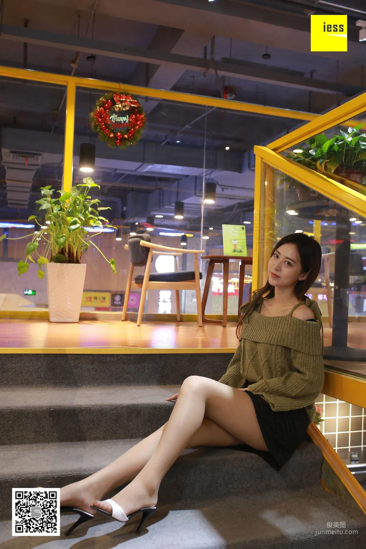 Zi Zi, Absolutely Beautiful Long Legs Coffee Stockings [IESS] Silk Enjoyer 193 Photo Set photo 41
