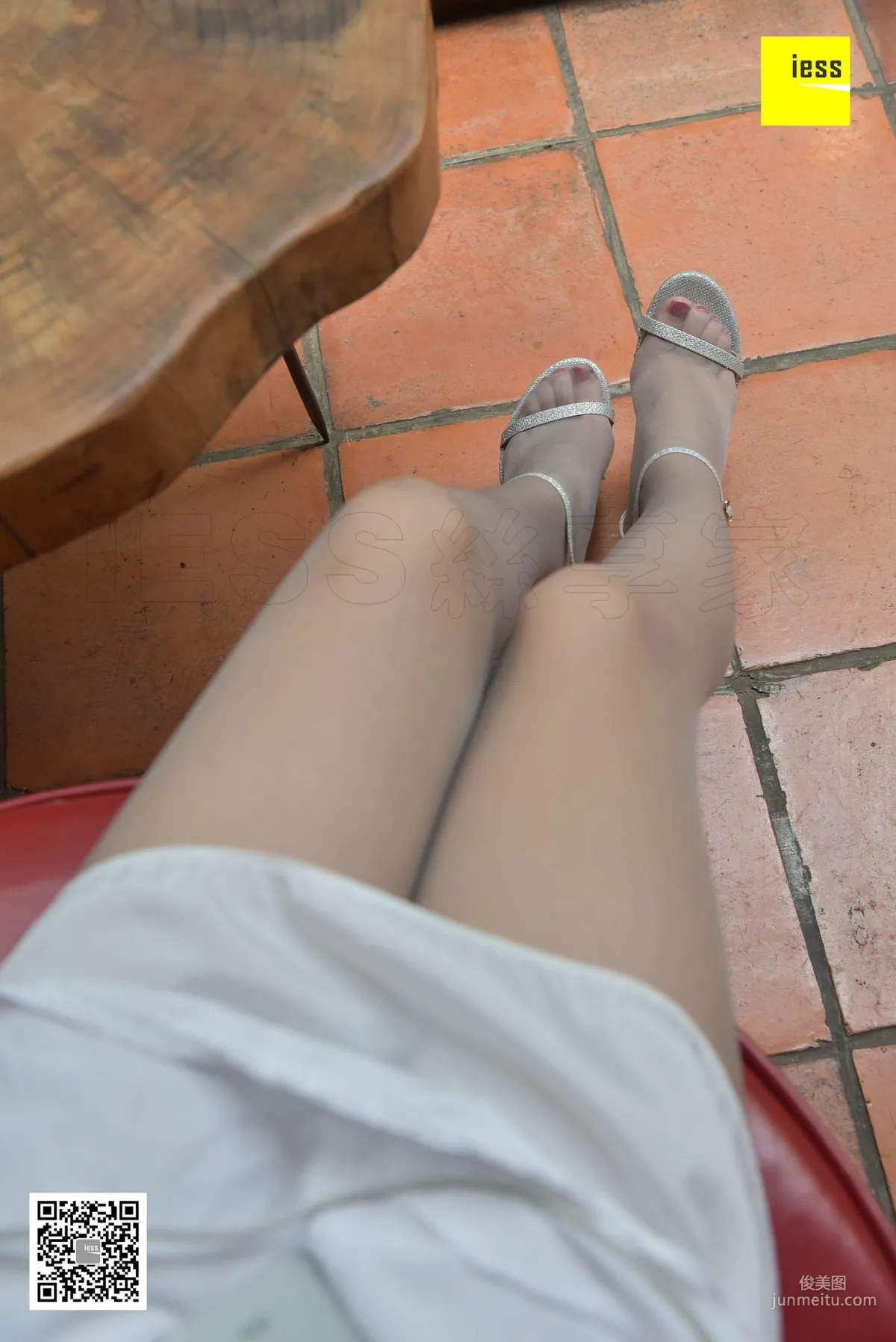 Qi Qi《One-Strap Sandals Gray Stockings》 [IESS] Si Xiang Jia 189 Photo Set photo 15