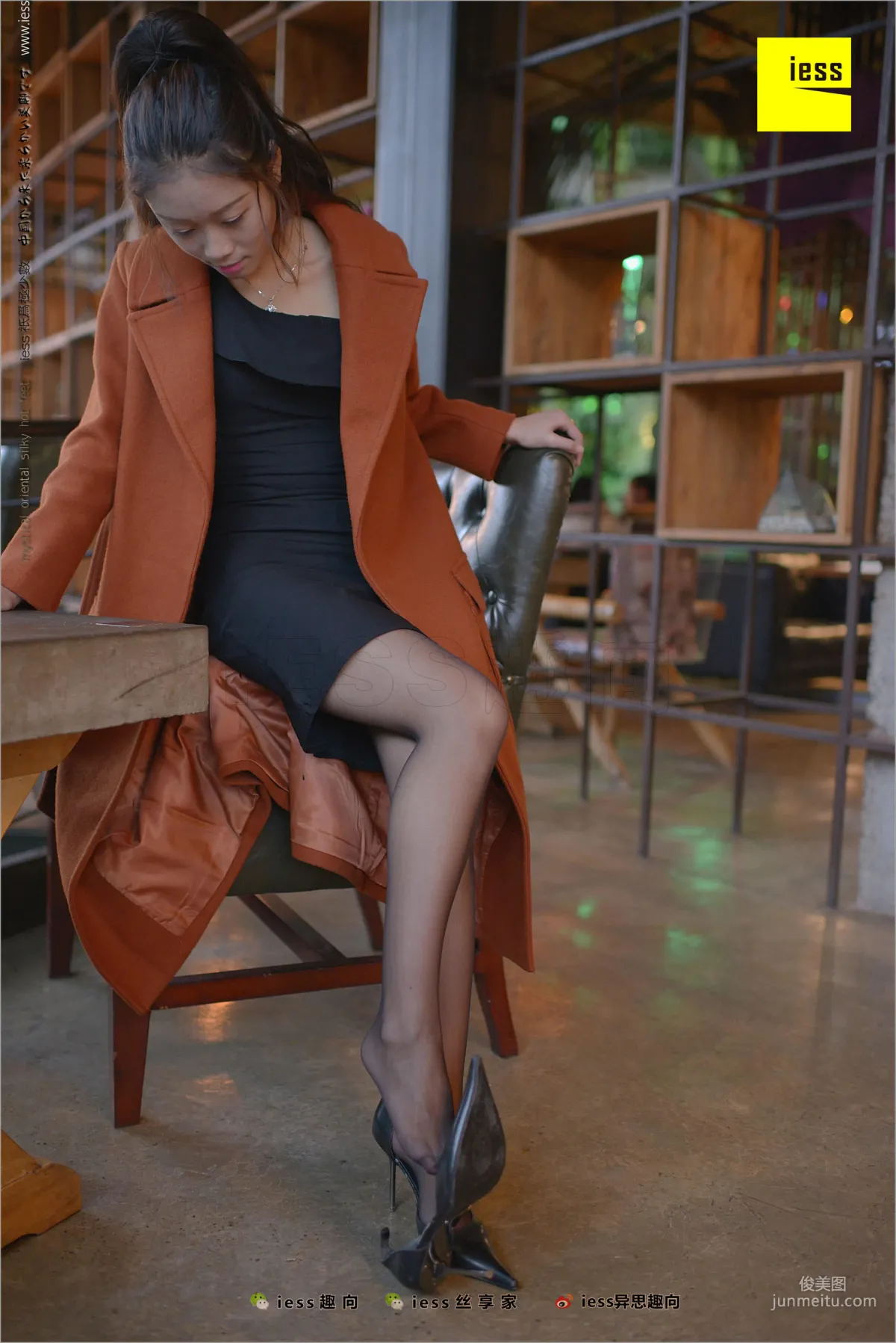 Xiaohei Meijing Jing Black Girl's Black Stockings Beautiful Legs [IESS] Silk Feet Bento 209 Photo Set photo 21