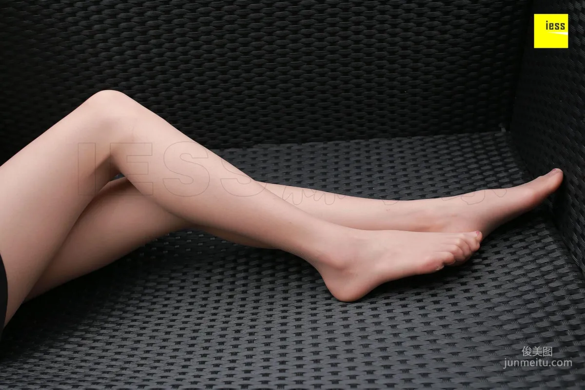 Shuang Shuang, Mature Woman Shuang Shuang Long Legs Killer [IESS] Silk Enjoyer 210 Photo Set photo 92