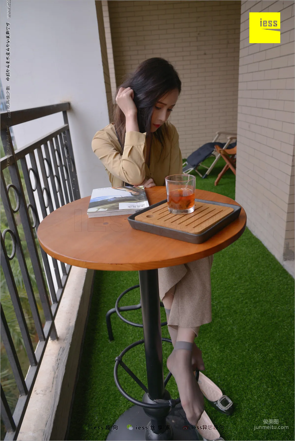 Xiao Yu 'Xiao Yu, Boat Socks, Short Stockings and Flats' Simplified Version [IESS] Silk Legs Bento 218 Photo Set photo 94
