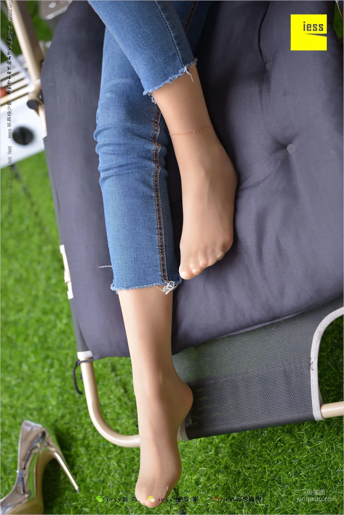 Hua Hua《Classic Little Feet》 [IESS] Silk Feet Bento 210 Photo Set photo 78
