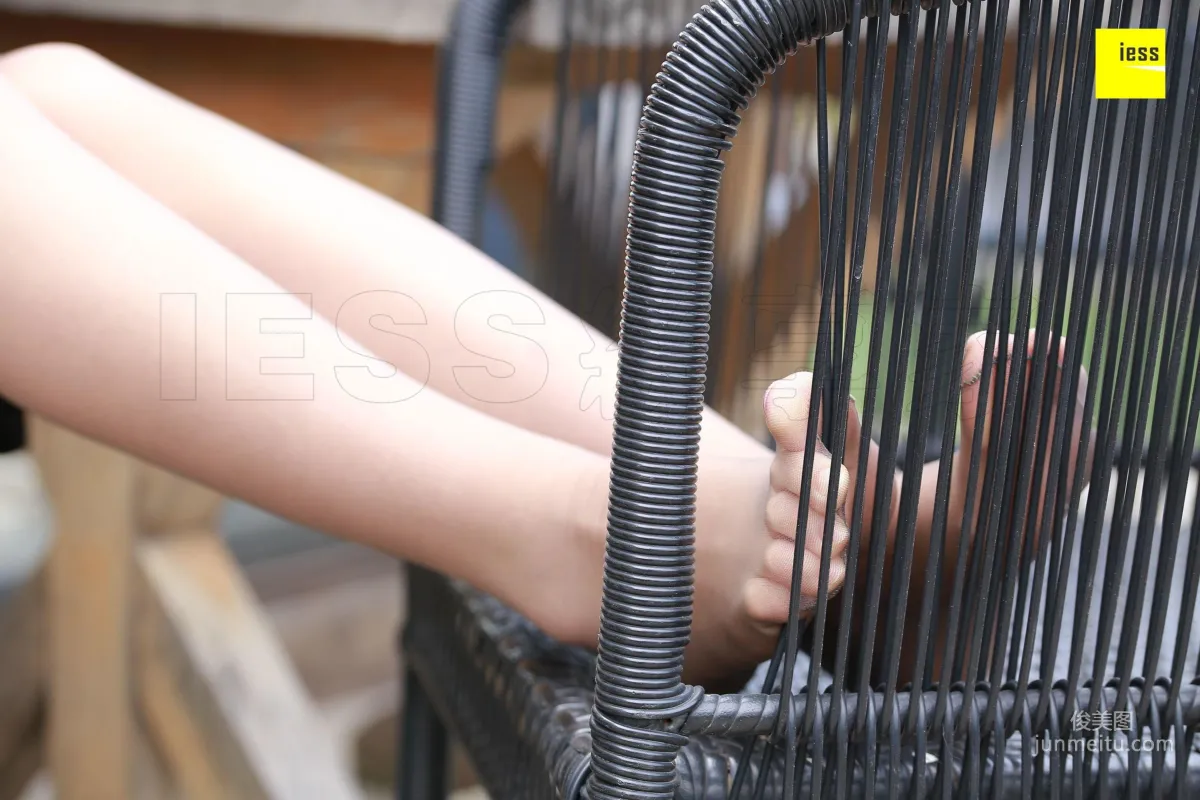 julia《茱莉亚咖啡丝》 [异思趣向IESS] 丝享家194 写真集24