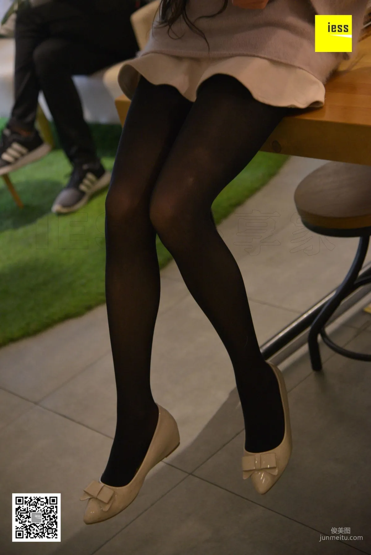 Xiao Yu, 50D Black Stockings and Flats [IESS] Stockings Lover 195 Photo Set photo 78