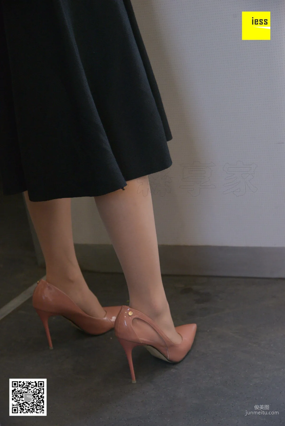 Qiuqiu, Train to Spring II [IESS] Devil Wednesday Special Issue 14 Photo Set photo 26