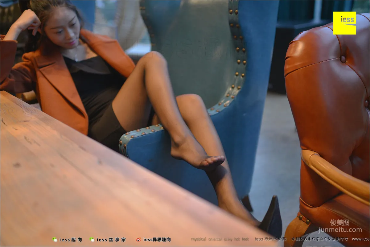 Xiaohei Meijing Jing Black Girl's Black Stockings Beautiful Legs [IESS] Silk Feet Bento 209 Photo Set photo 99