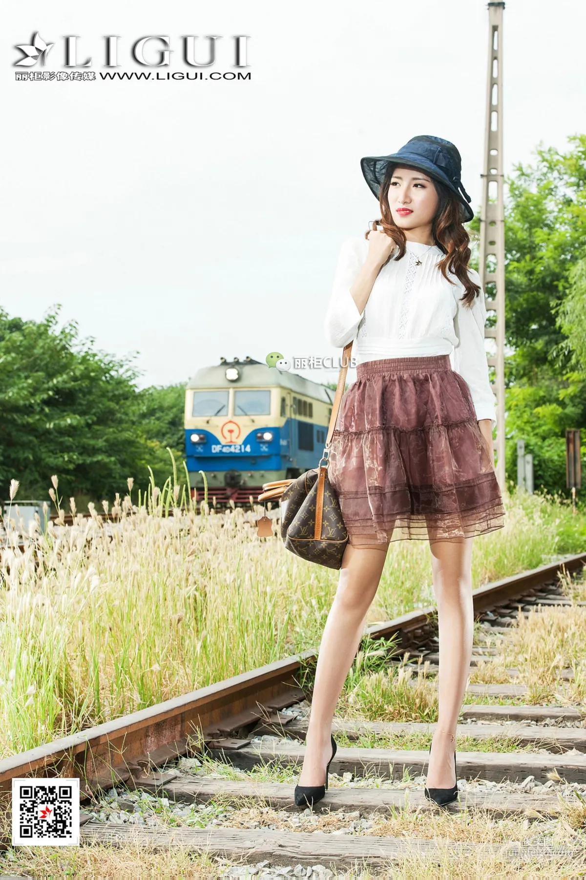 Si Tong: Ligui Model photo 9