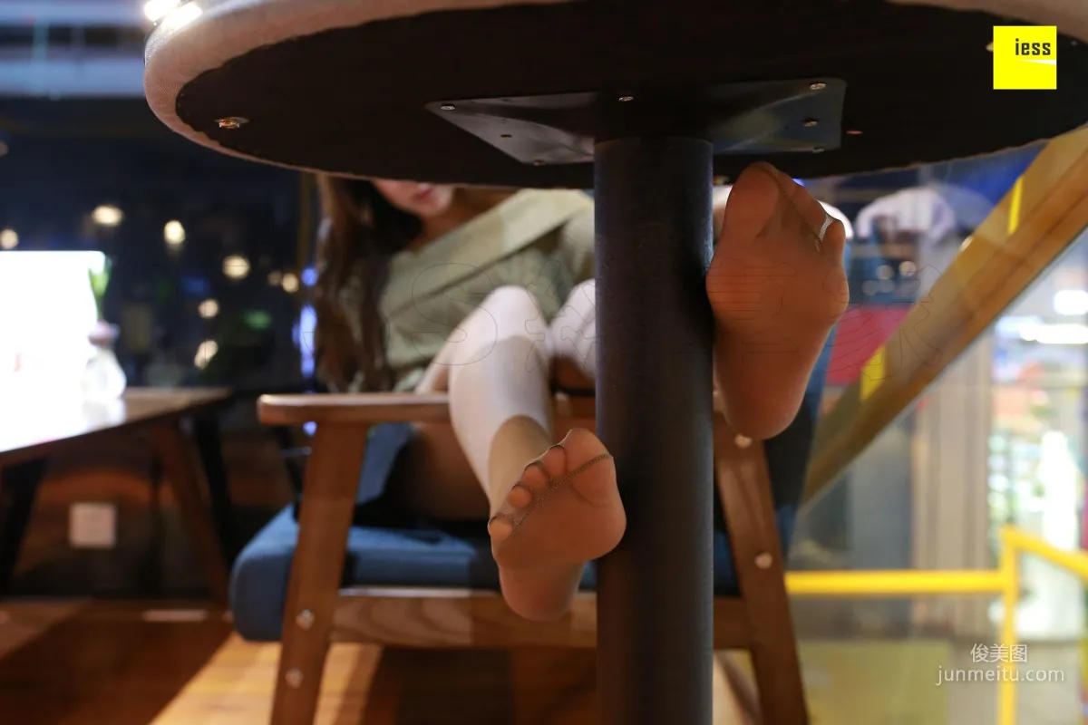 Zi Zi, Absolutely Beautiful Long Legs Coffee Stockings [IESS] Silk Enjoyer 193 Photo Set photo 25