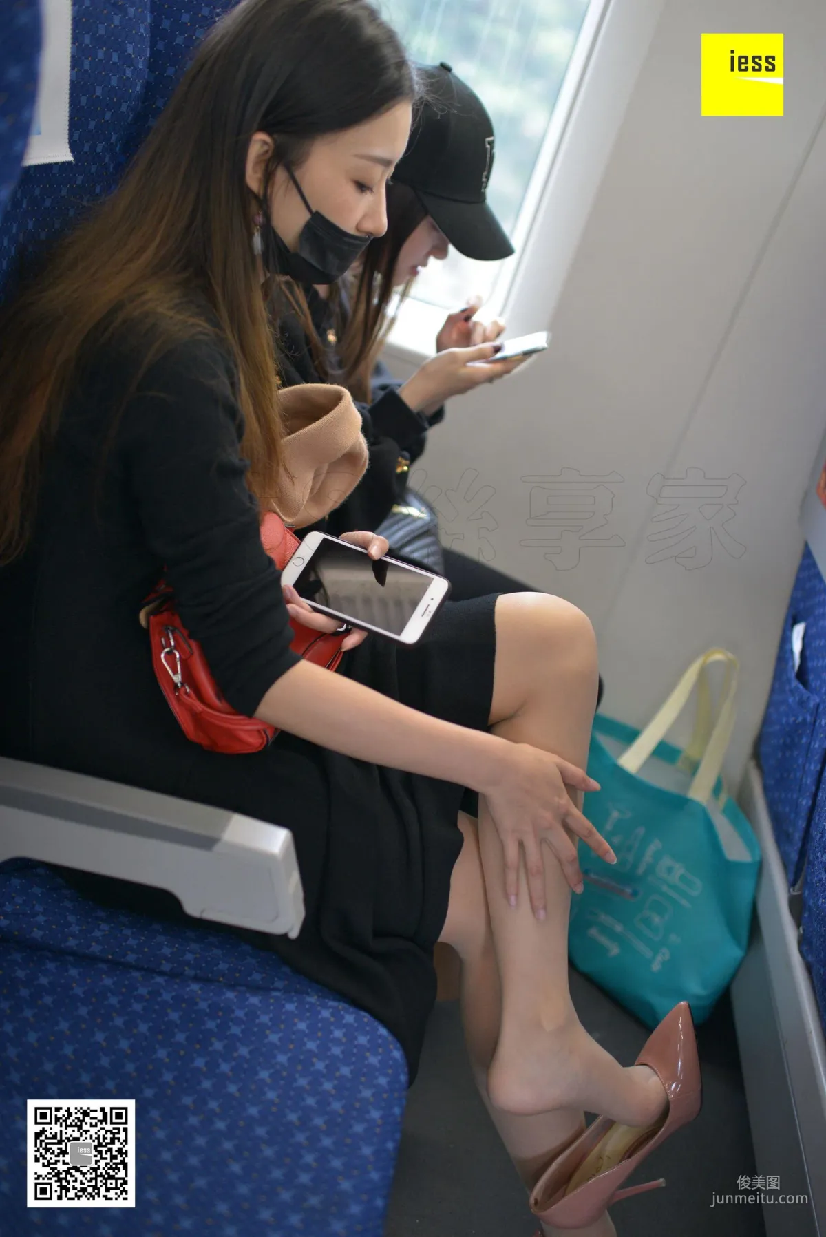 Qiuqiu, The Train to Spring [IESS] Devil Wednesday Special Issue 13 Photo Set photo 57