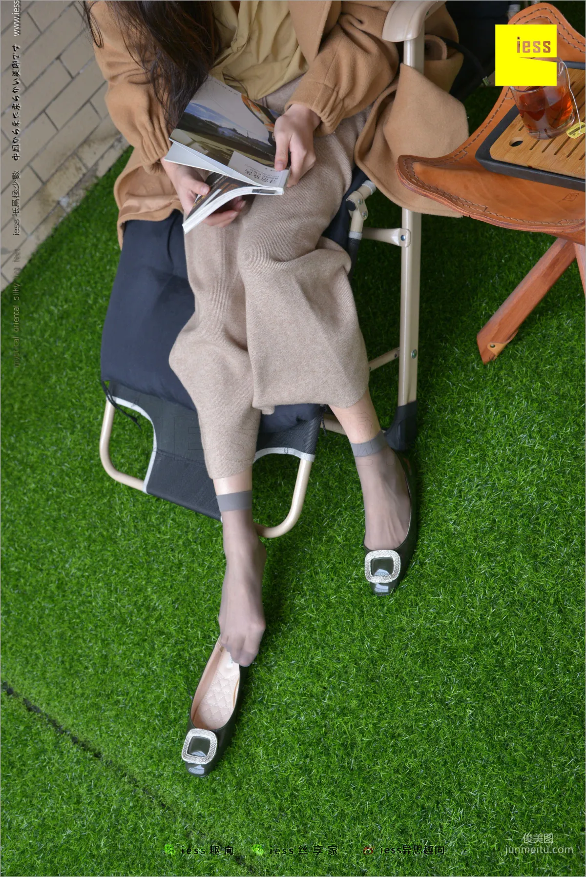 Xiao Yu 'Xiao Yu, Boat Socks, Short Stockings and Flats' Simplified Version [IESS] Silk Legs Bento 218 Photo Set photo 35