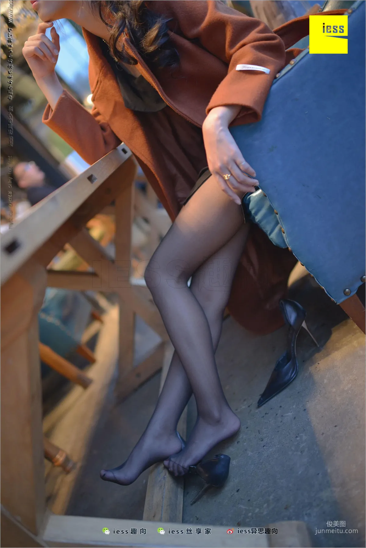 Xiaohei Meijing Jing Black Girl's Black Stockings Beautiful Legs [IESS] Silk Feet Bento 209 Photo Set photo 93