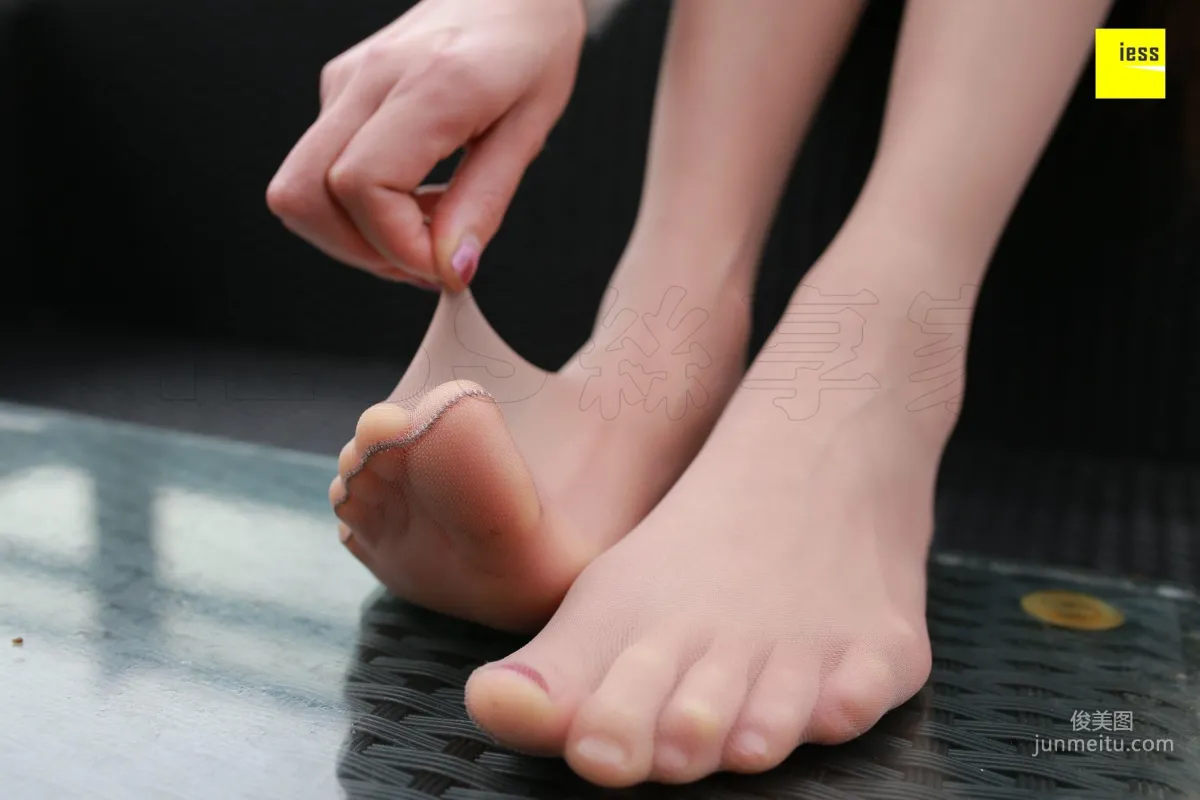 Shuang Shuang, Mature Woman Shuang Shuang Long Legs Killer [IESS] Silk Enjoyer 210 Photo Set photo 99