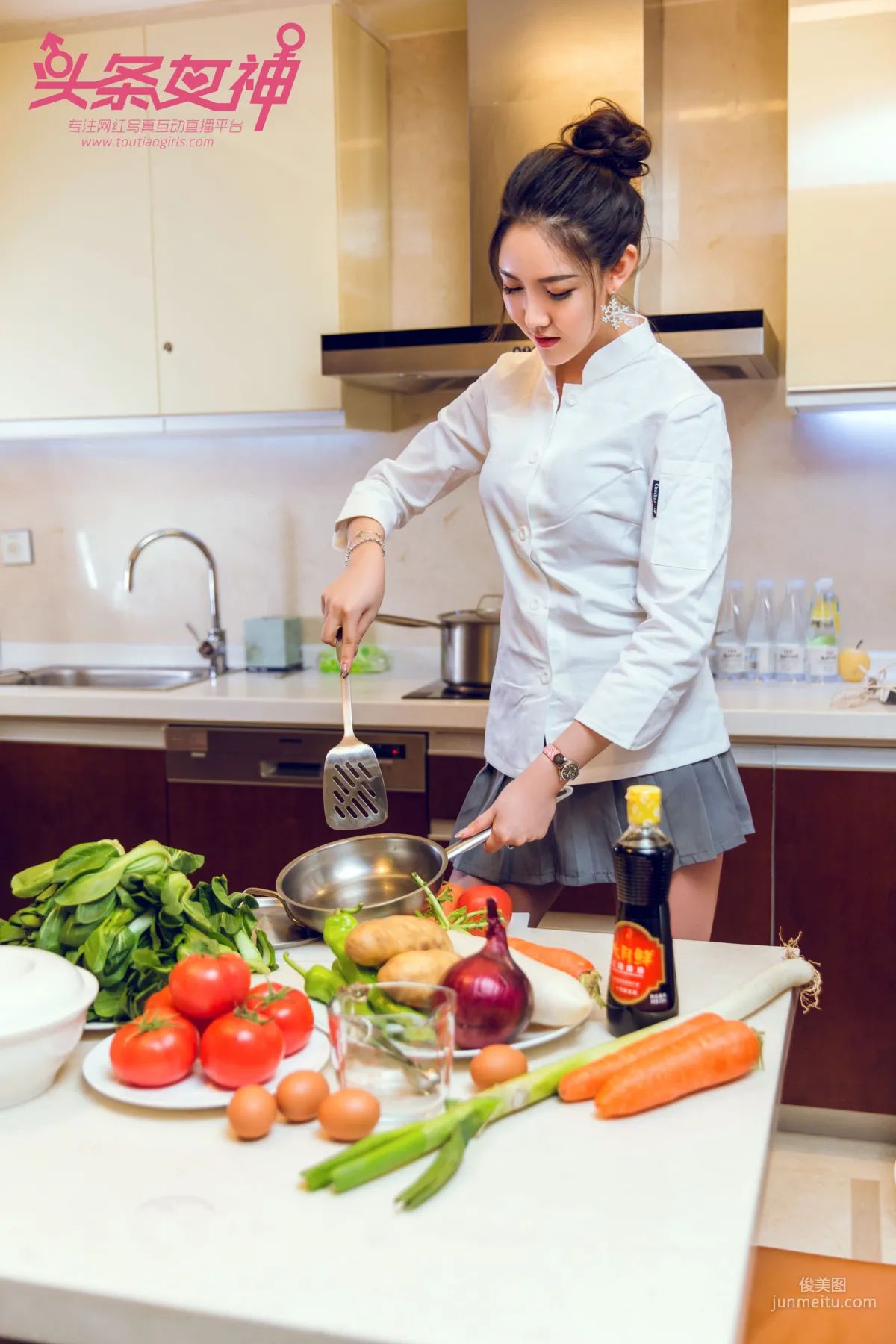 Feng Xuejiao, Goddess Chef [TouTiao Goddess] Photo Set photo 4