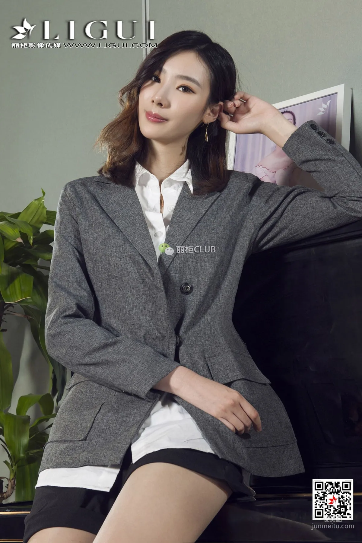 Liu Tang: Ligui Model photo 31