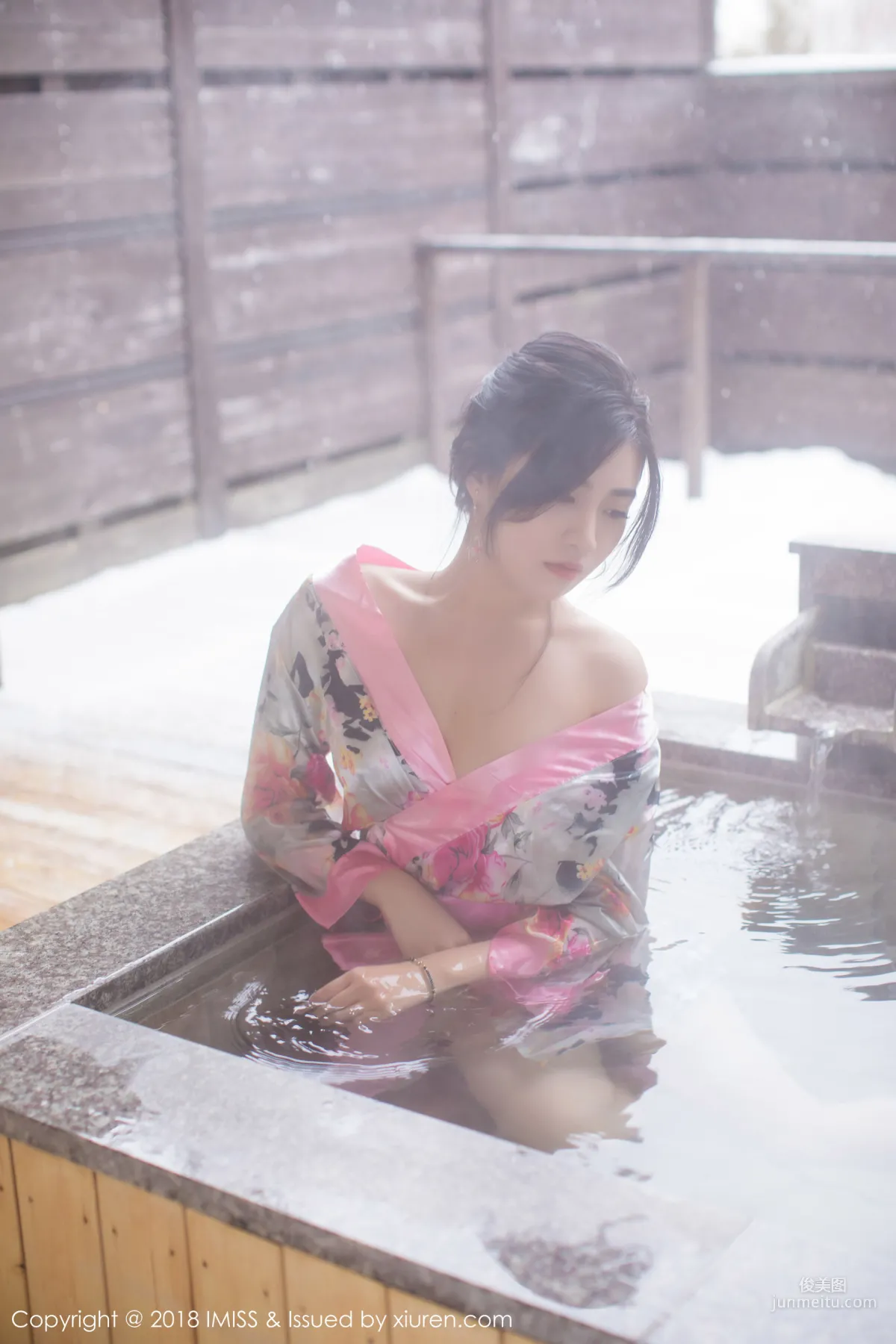 许诺Sabrina《浴池和服+蕾丝美腿》 [爱蜜社IMiss] Vol.221 写真集5