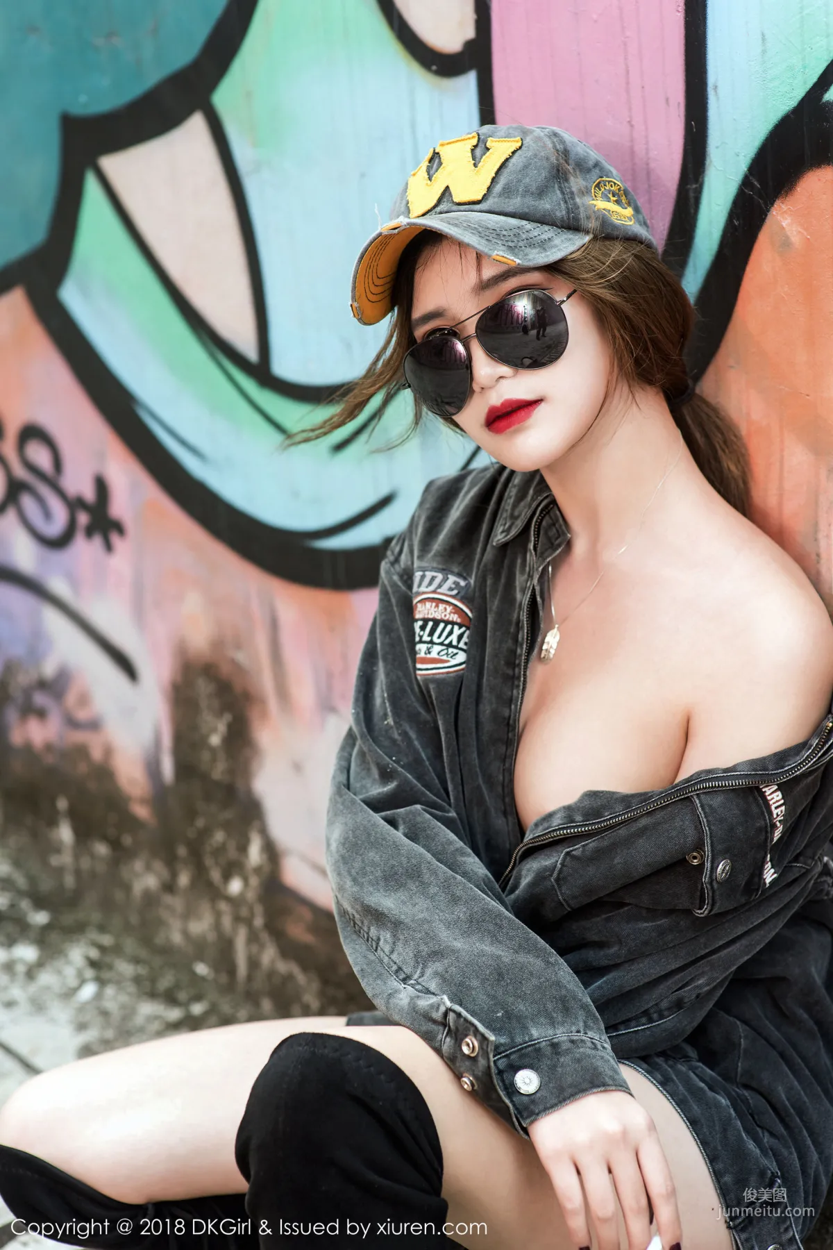 Ting Tingting "Charming Temptation of Beautiful Breasts, Curves and Legs" [DKGirl] Vol.062 Photo Set photo 15