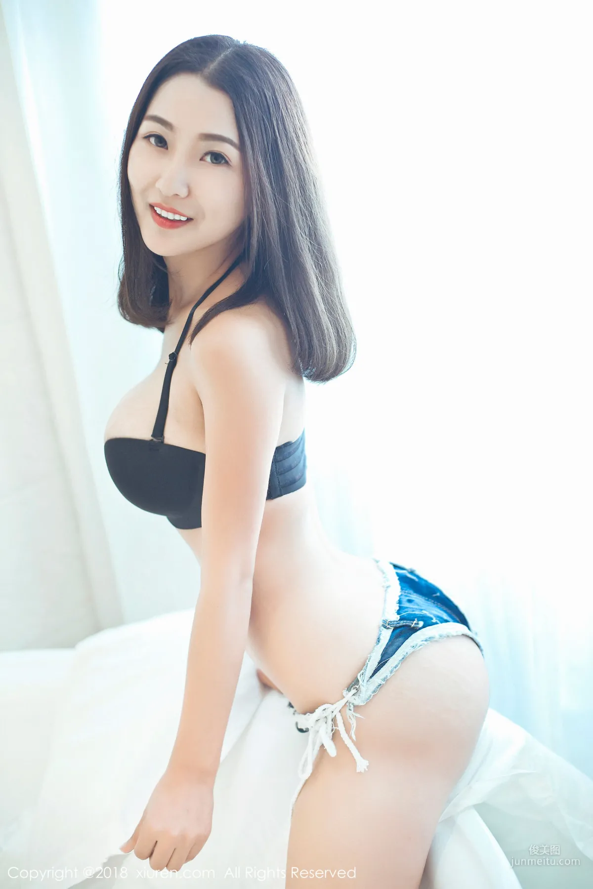 Qiyue Julie《A Top-Quality Soft Sister with Big Bust and Slim Waist》 [XiuRen] No.964 Photo Set photo 40