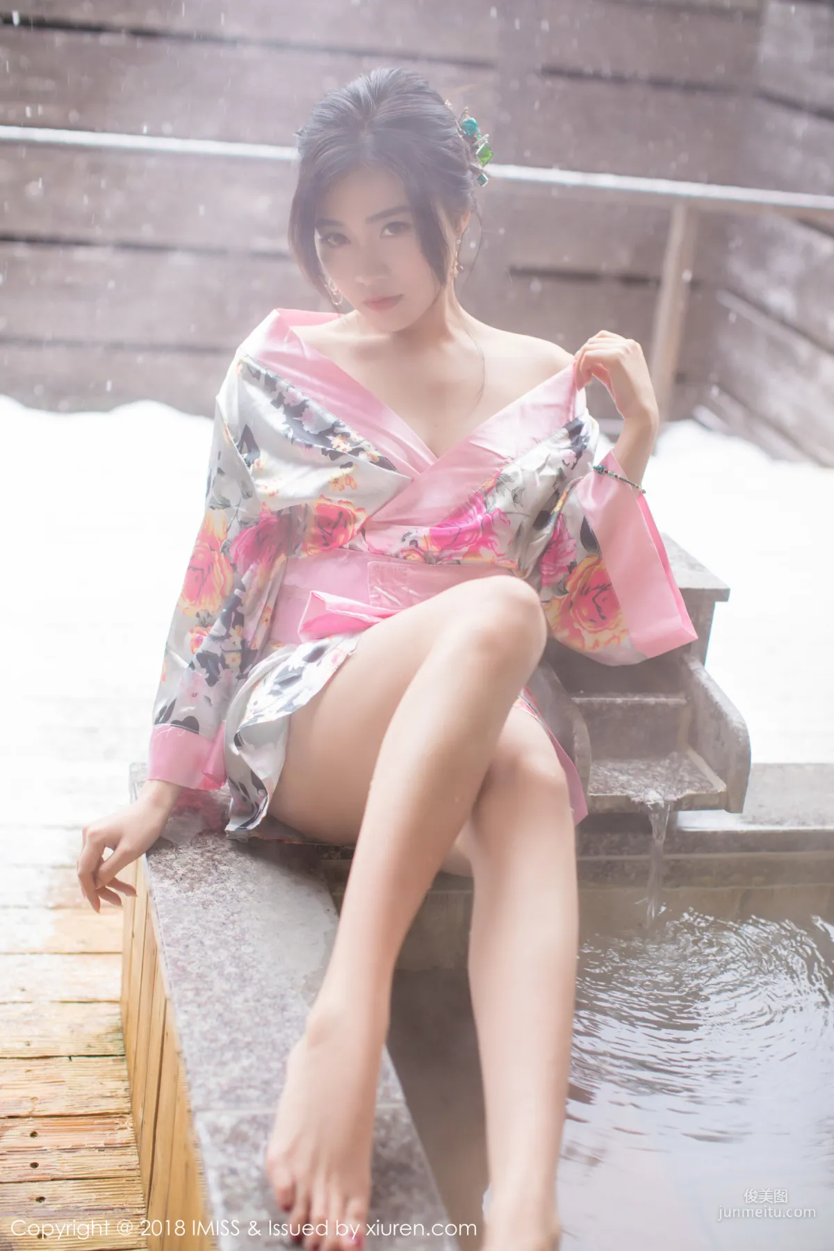 许诺Sabrina《浴池和服+蕾丝美腿》 [爱蜜社IMiss] Vol.221 写真集3