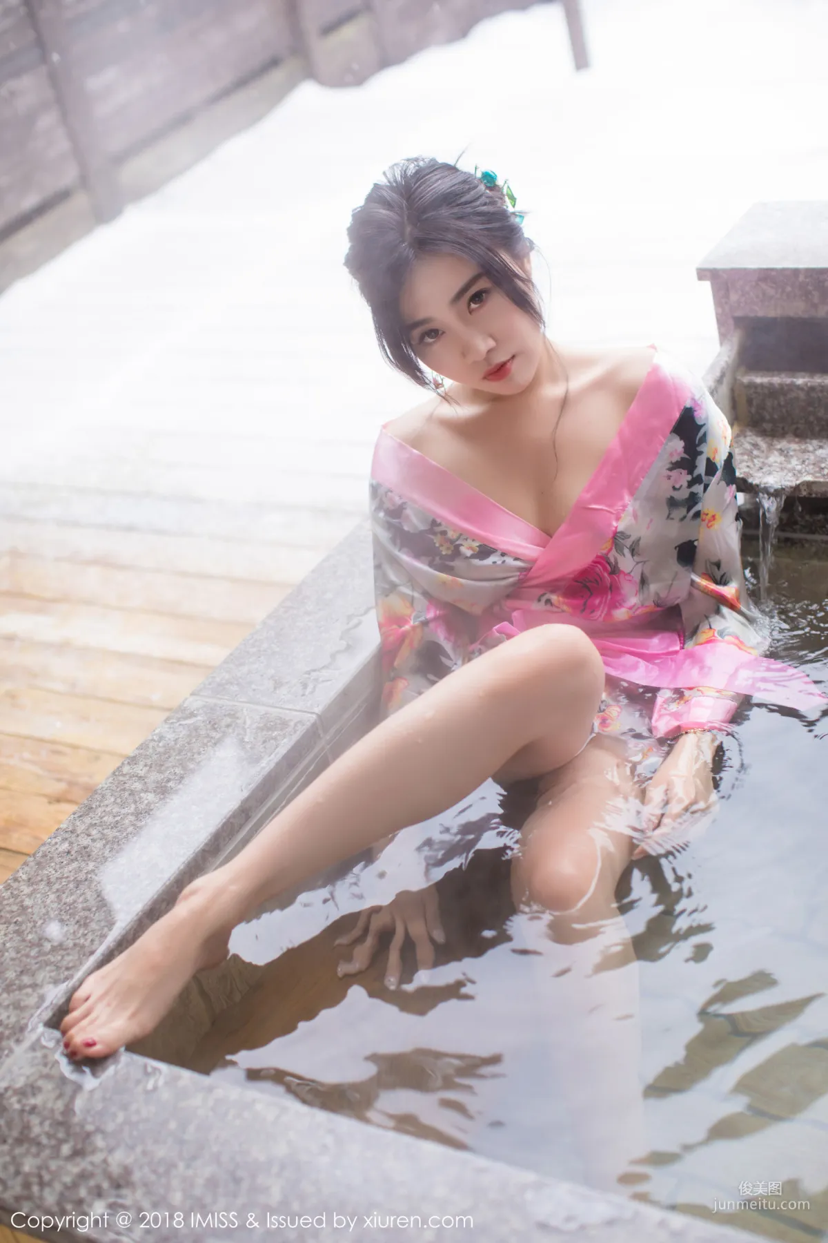 许诺Sabrina《浴池和服+蕾丝美腿》 [爱蜜社IMiss] Vol.221 写真集9