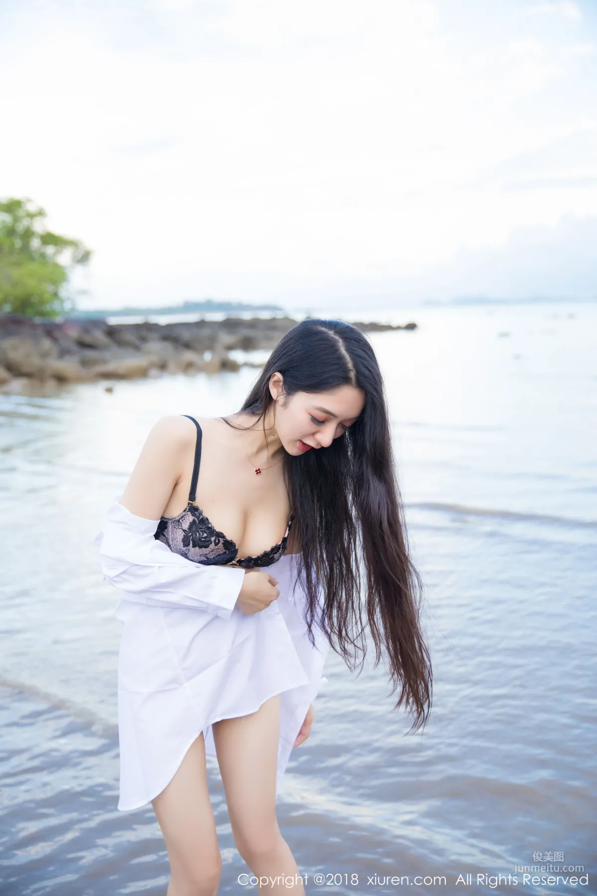 Xiao Reba 'White Shirt and Lace Lingerie Series' [XiuRen] No.962 Photo Set photo 24