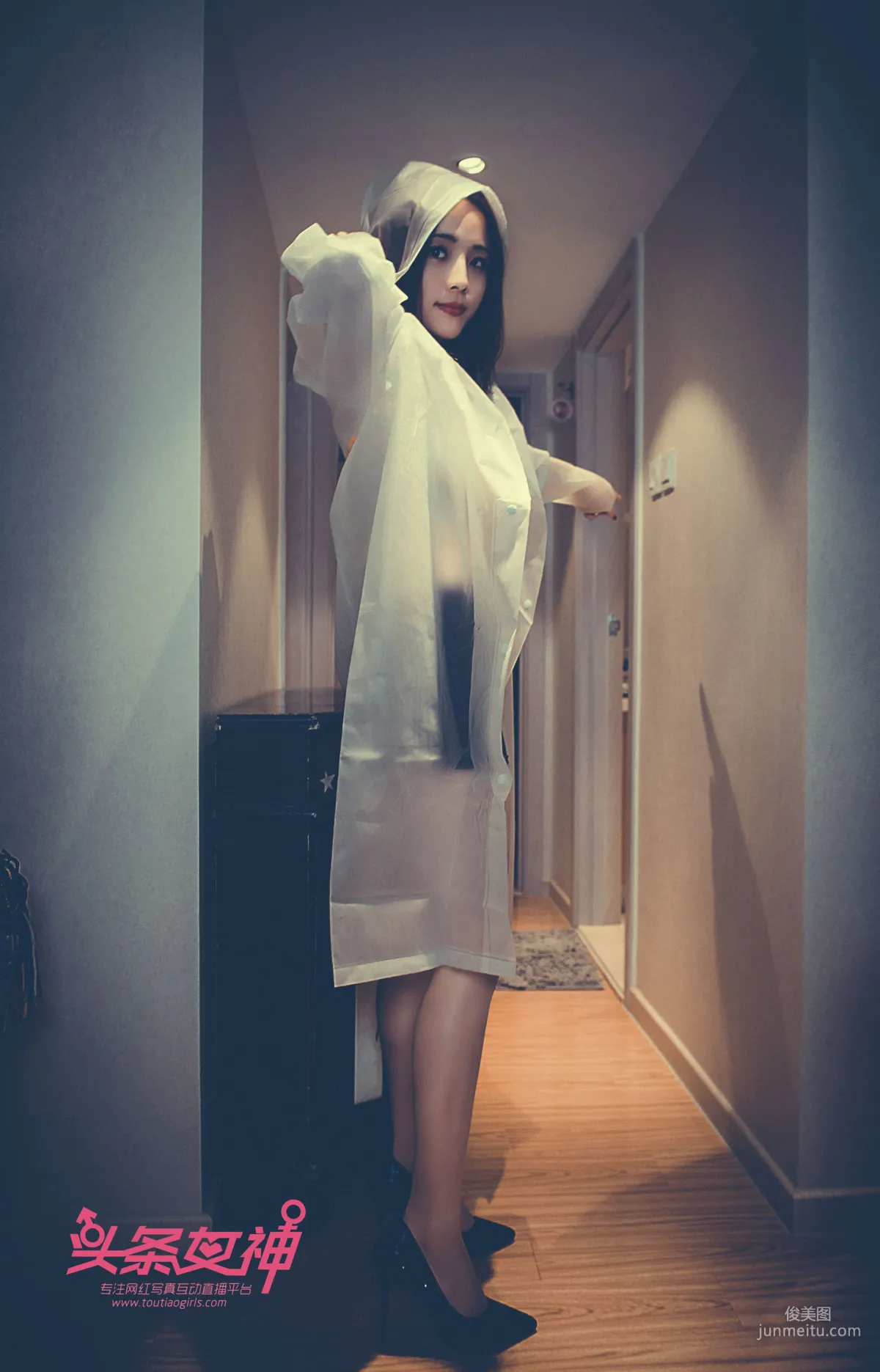 Di Ai'er, Raincoat Repair [TouTiao Goddess] Photo Set photo 8