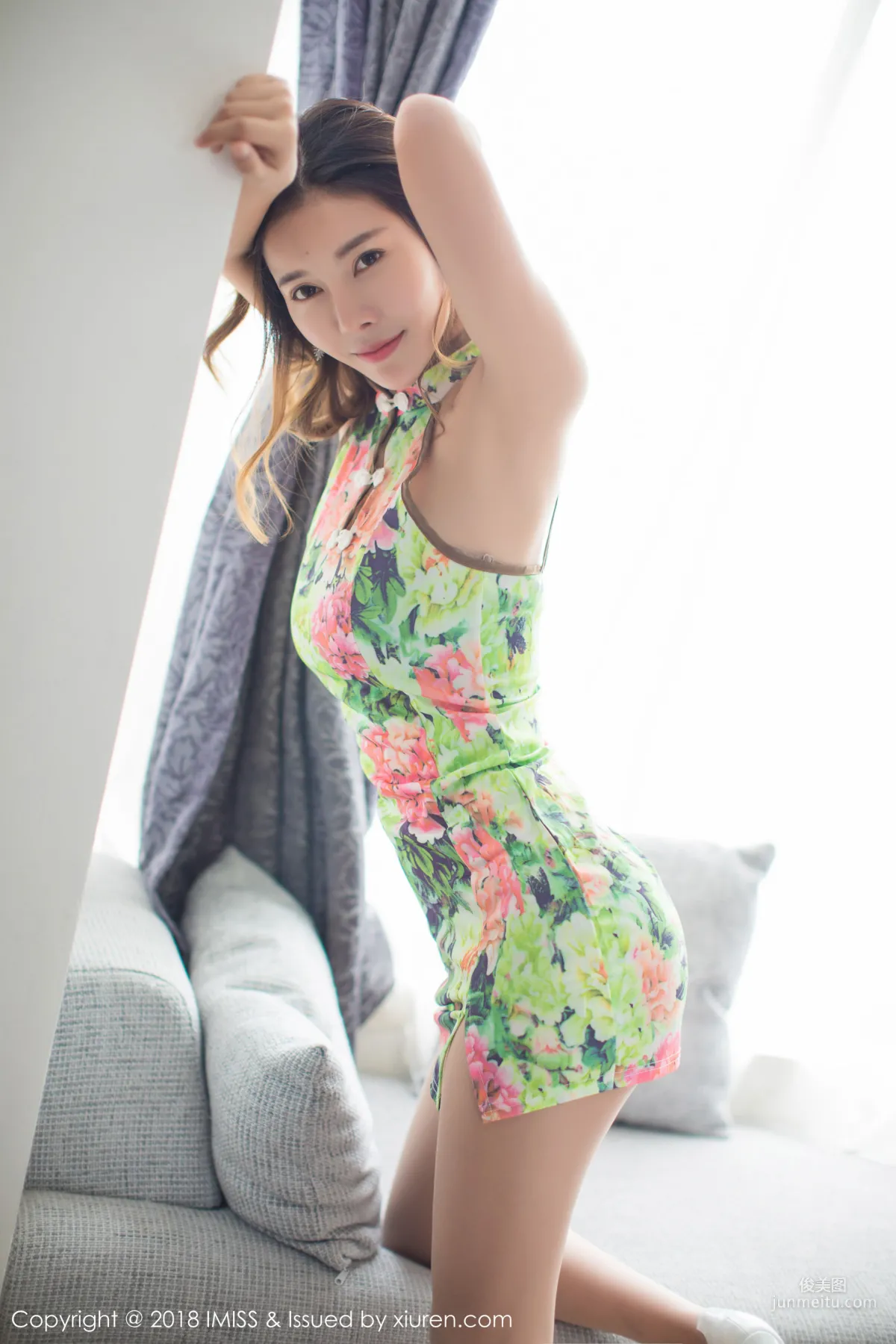 Model Yiyi Yiyi Foot Fetish Fan Benefits [IMISS] Vol.222 Photo Set photo 24