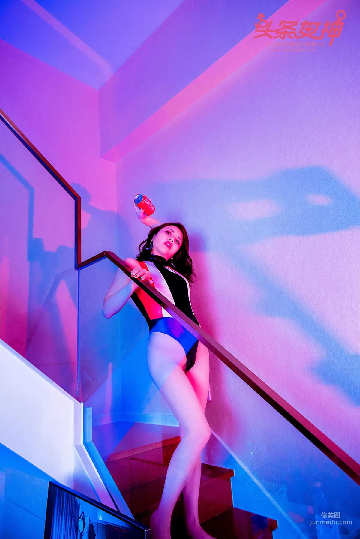 Di Ai'er, Starry Girl, Star-Spangled Clothes and Colorful Lights [TouTiao Goddess] Photo Set photo 7