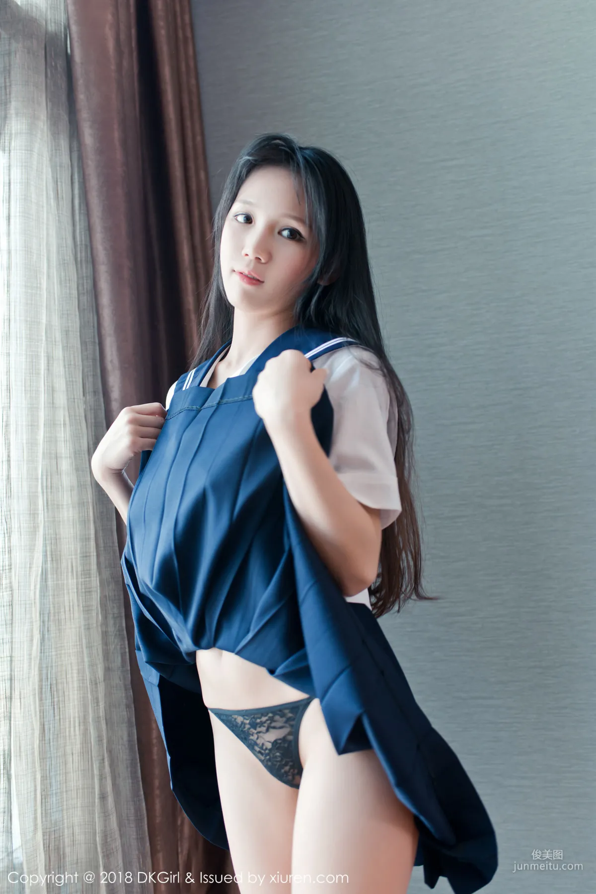 Li Keke, Big Bust and Beautiful Legs, Vacuum Interpretation [DKGirl] Vol.063 Photo Set photo 35